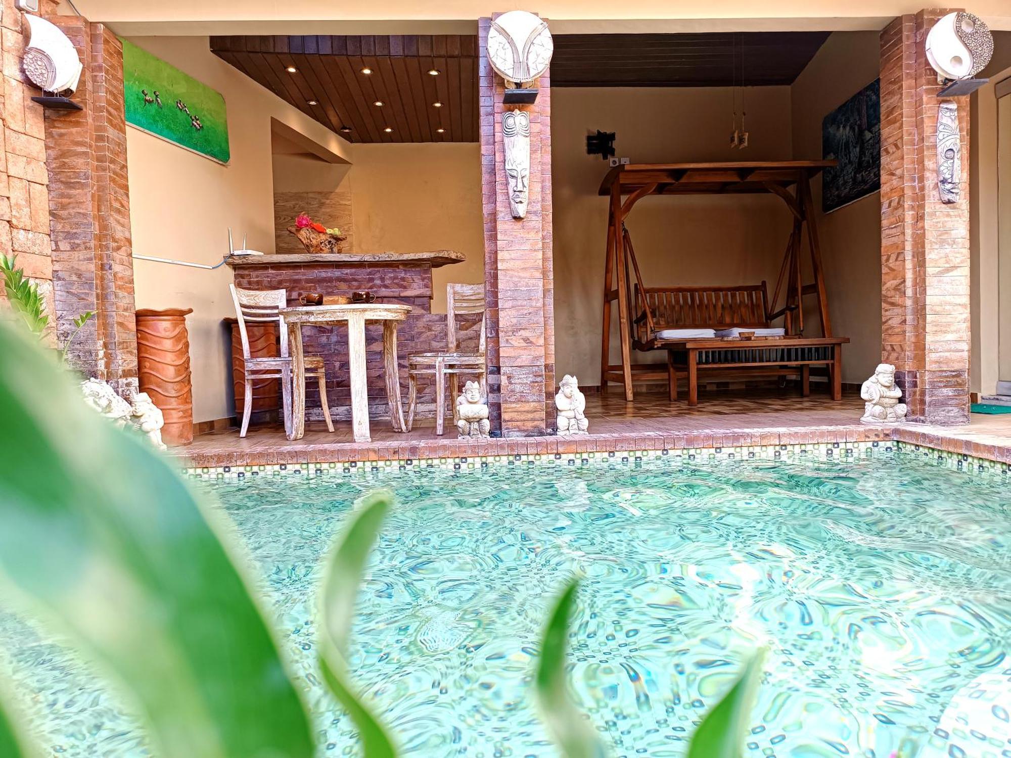 S Bali Villa *